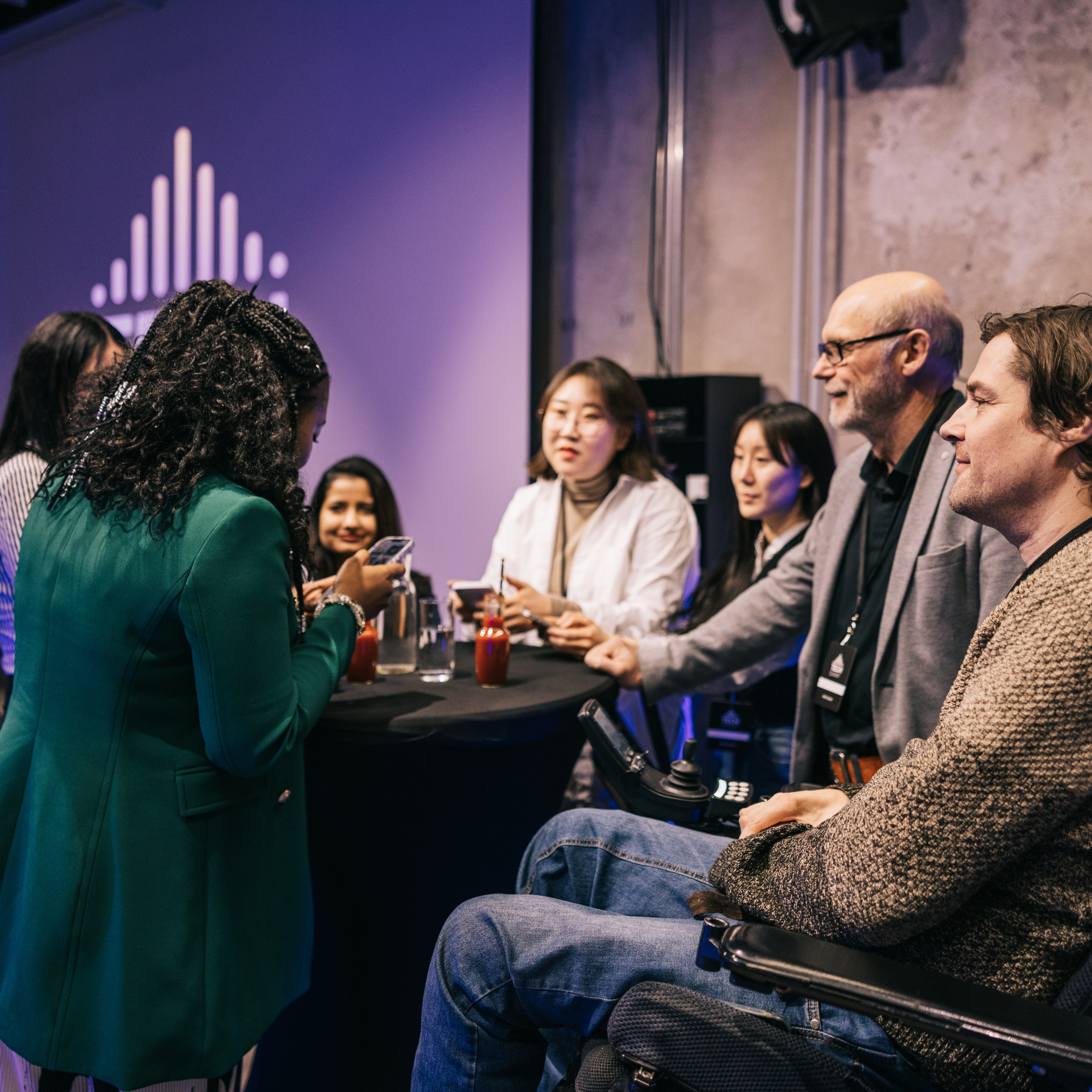 It’s not what you know, it's who you know. If you struggle with networking at music industry events, then be empowered and guided with a few simple tips to help you to stay grounded, present and balanced so that you can build quality relationships for your career.